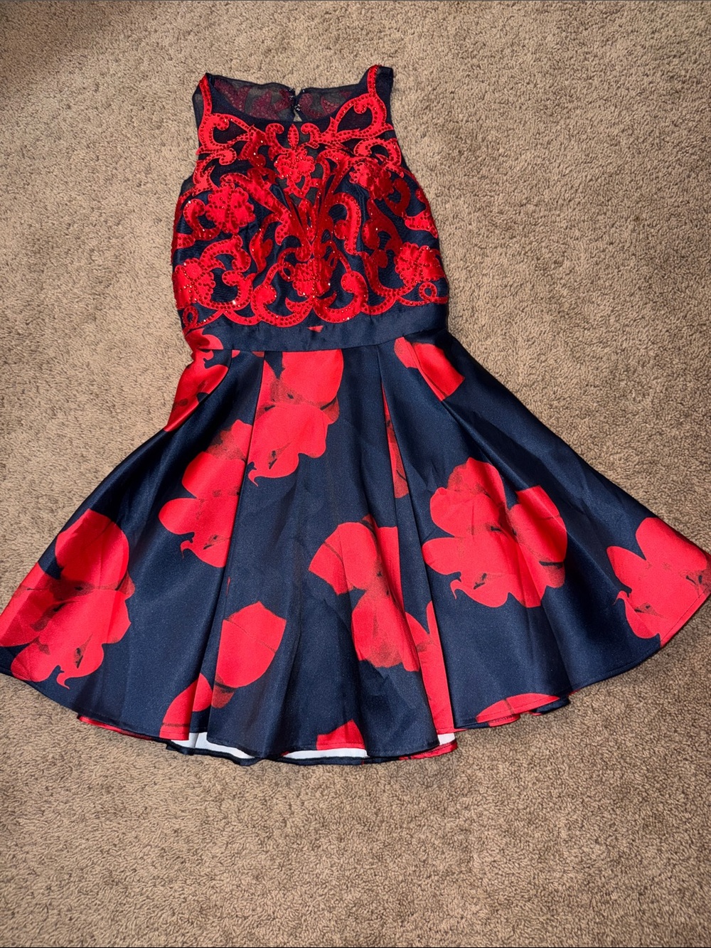 GLAMOUR BY TERANI COUTURE NAVY & RED WITH RED RHINESTONE ACCENTS LINED Sz 8